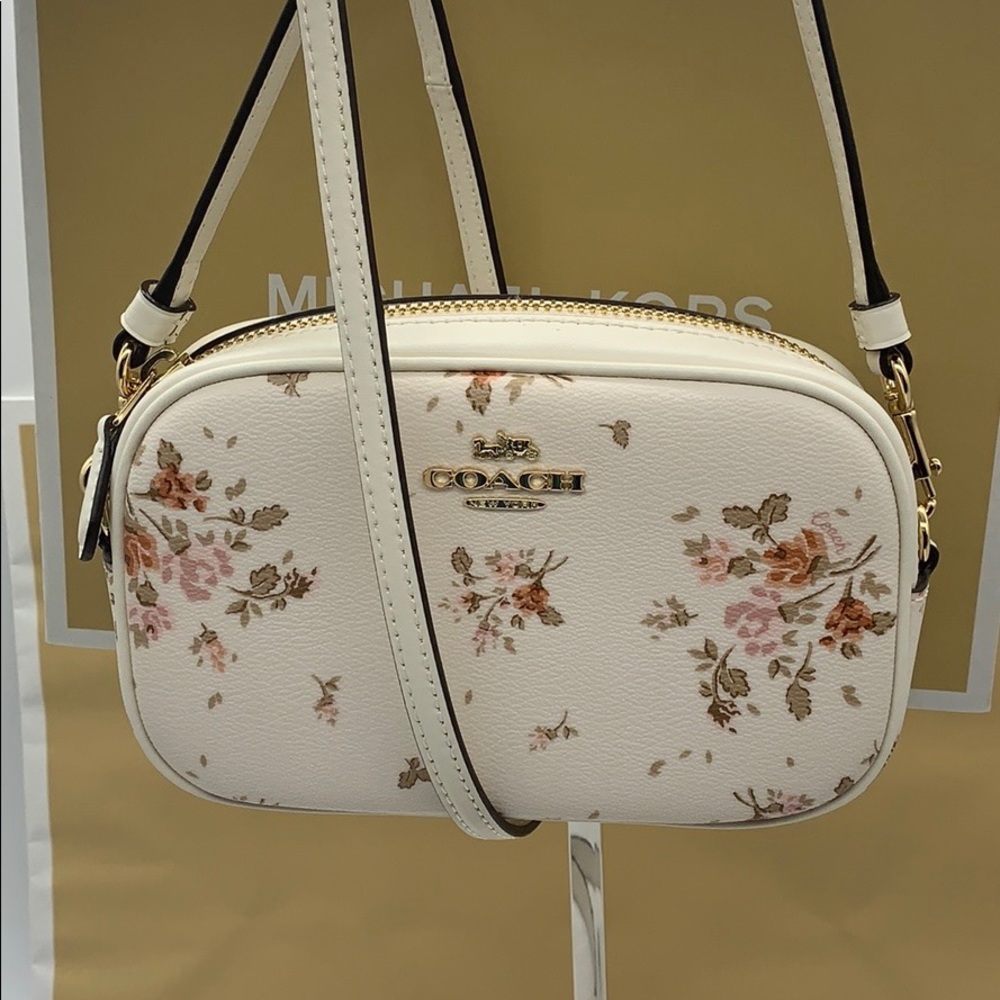 Convertible Belt Bag With Rose Bouquet Print - Picture 9 of 16